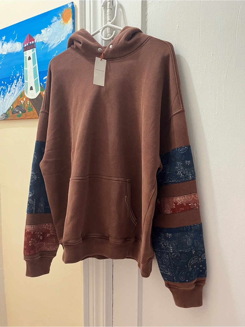 New. Hoodies L